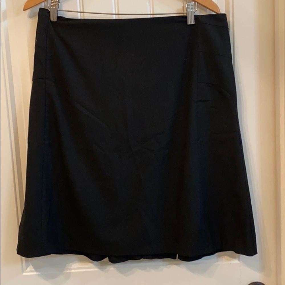 Black the limited skirt sz 10